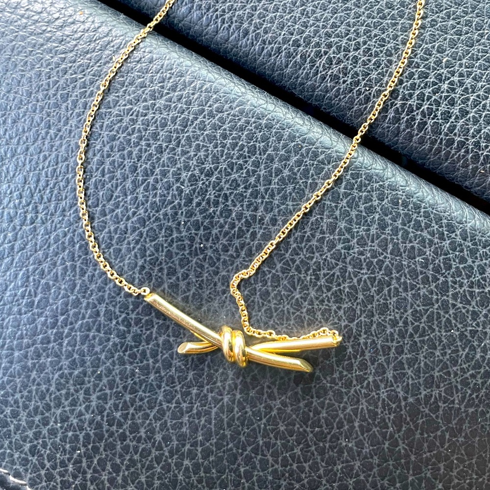 Tiffany & Co 18k Gold Knot Necklace